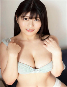 优衣库bt-美女高跟踩踏