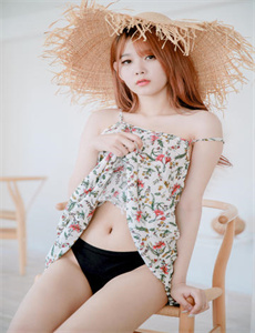 立花里子 bt-男子深夜偷窥女邻居洗澡