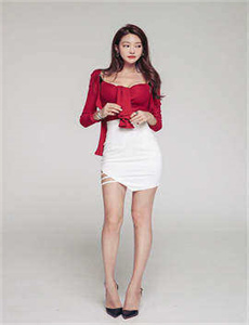 国产乱妇无乱码大黄AA片-蟒蛇之灾3