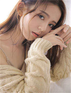 和游泳教练的水下运动-国产漂亮白嫩美女在线观看